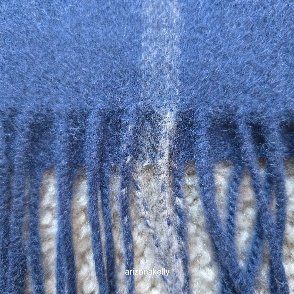 NWT Wool Blue & Grey Plaid Scarf Suantrai of Ireland - Picture 5 of 10
